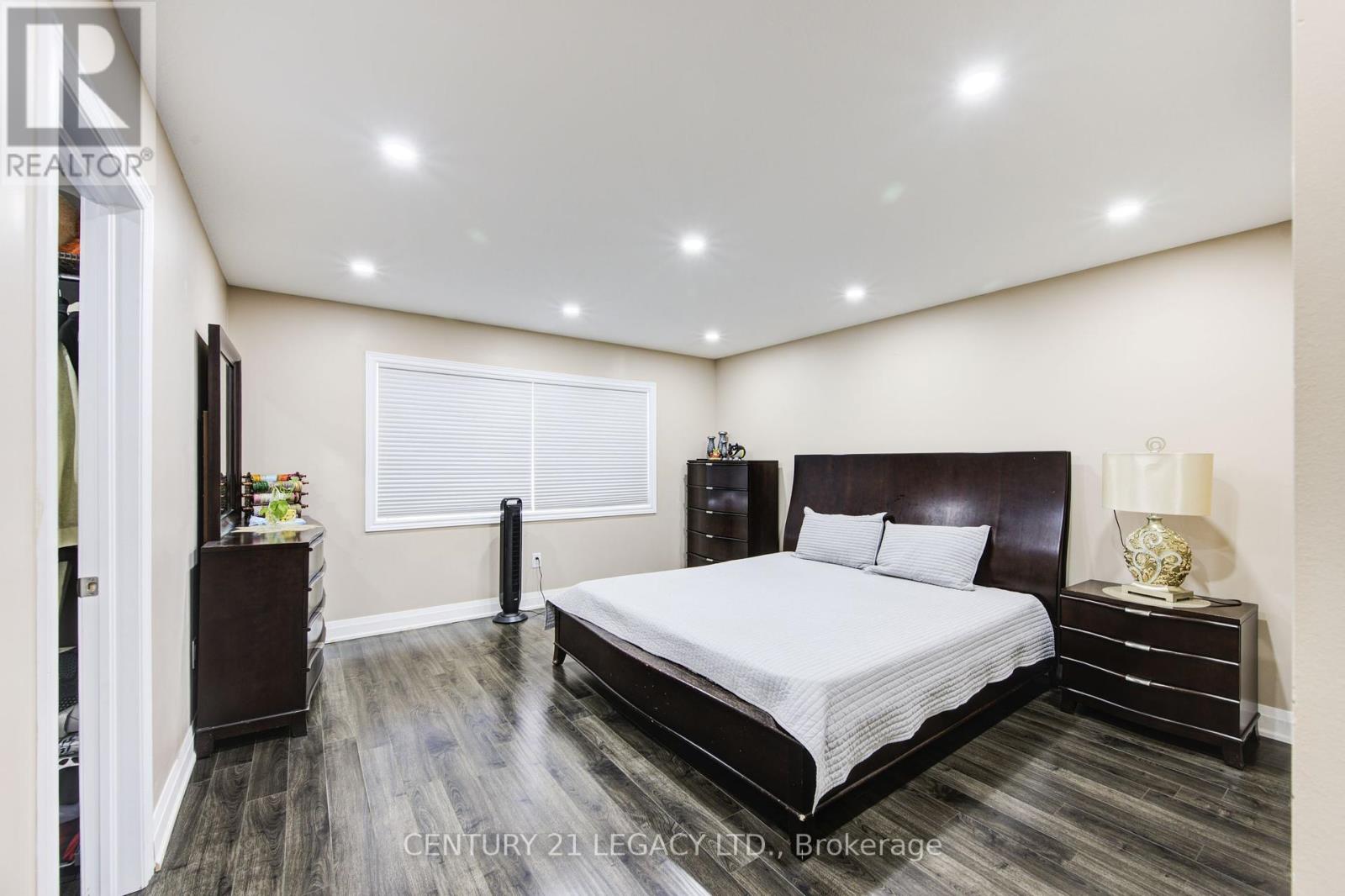 1065 Upper Thames Drive, Woodstock, Ontario  N4T 0H2 - Photo 16 - X12181092