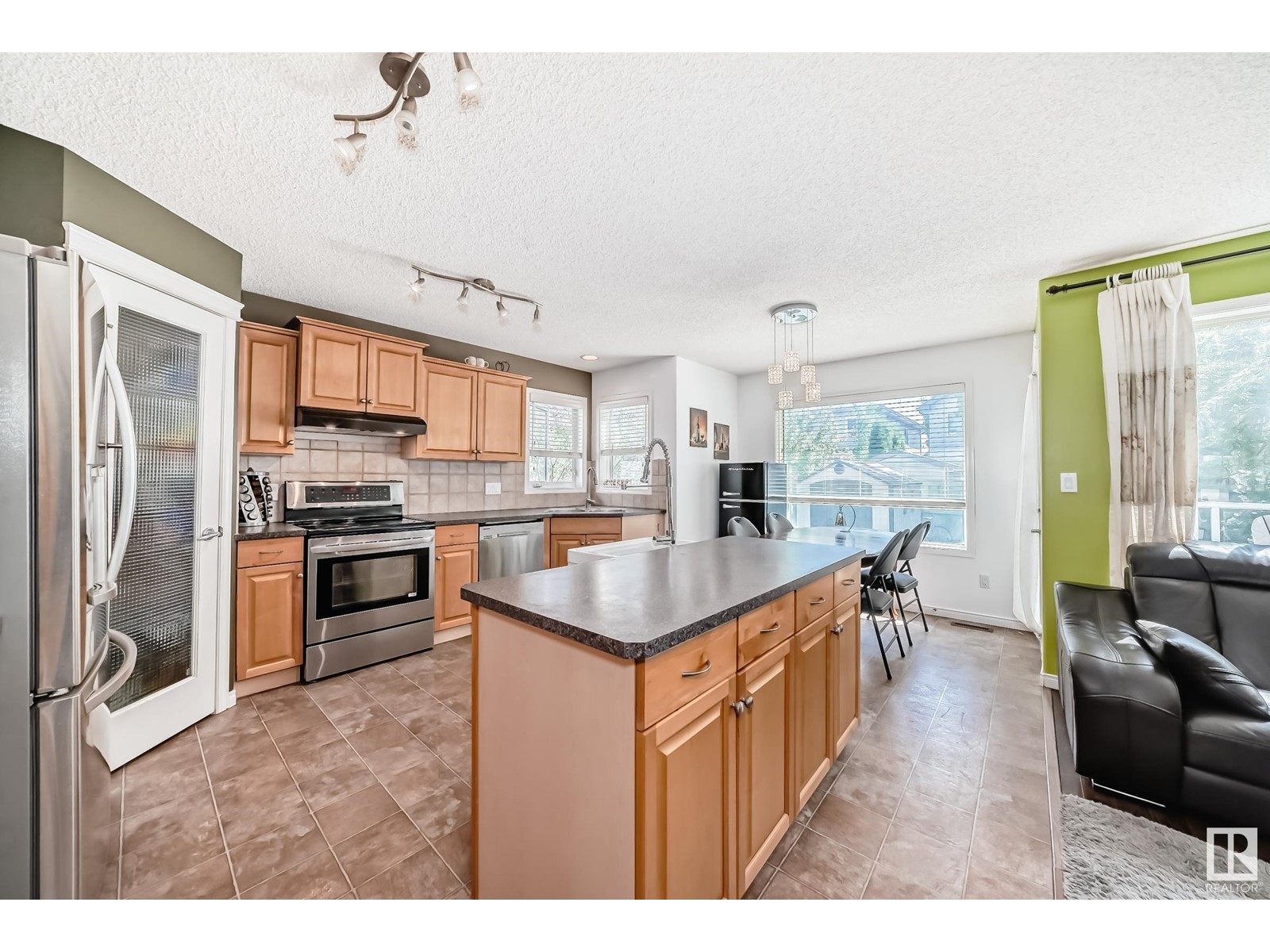 490 Hunters Gr Nw Nw, Edmonton, Alberta  T6R 3C3 - Photo 8 - E4439359