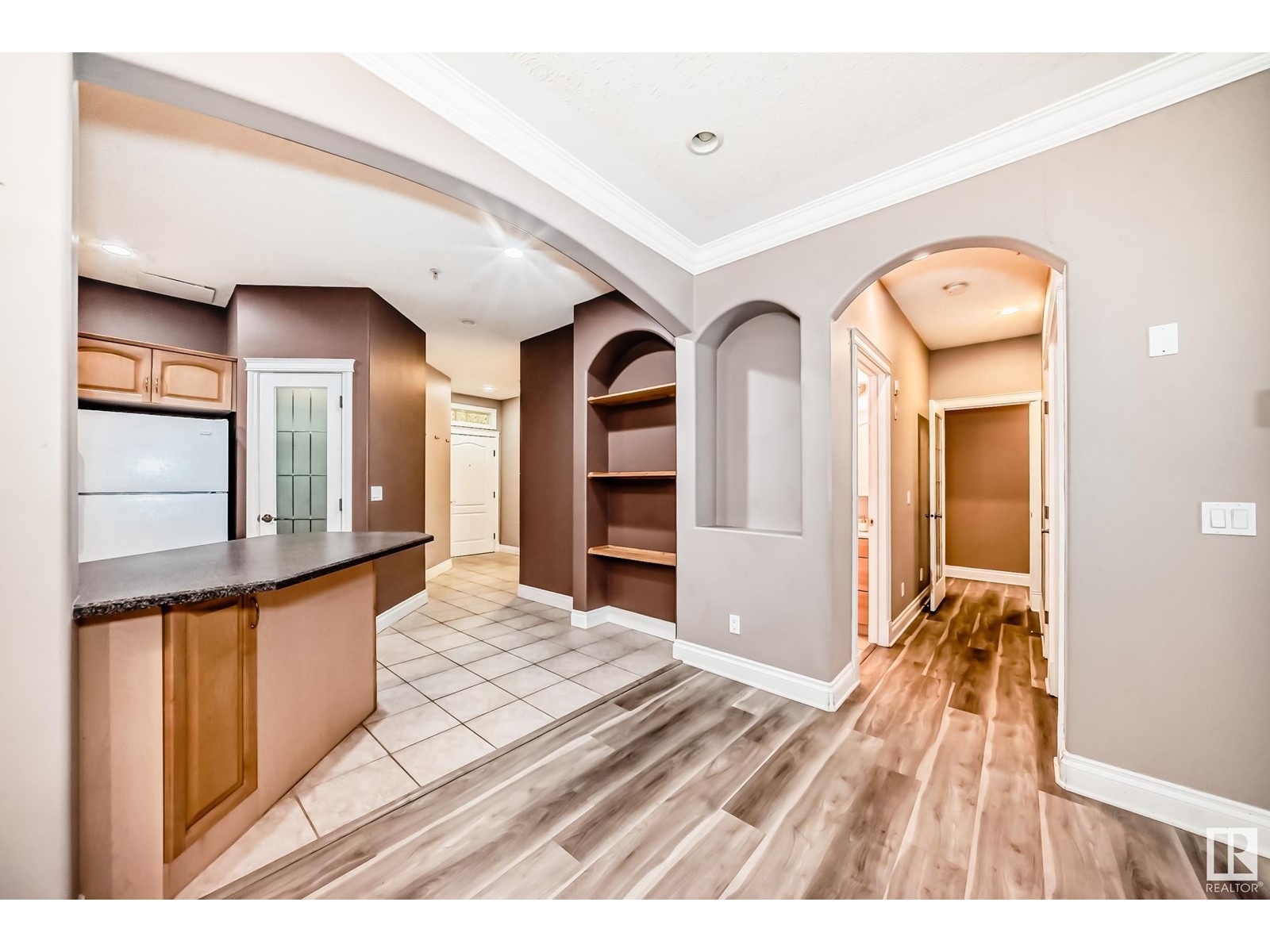 #105 10178 117 St Nw, Edmonton, Alberta  T5K 2X9 - Photo 11 - E4439360