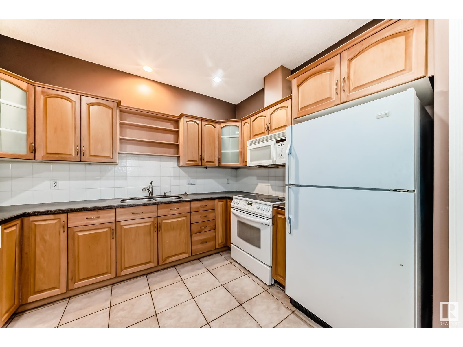 #105 10178 117 St Nw, Edmonton, Alberta  T5K 2X9 - Photo 17 - E4439360