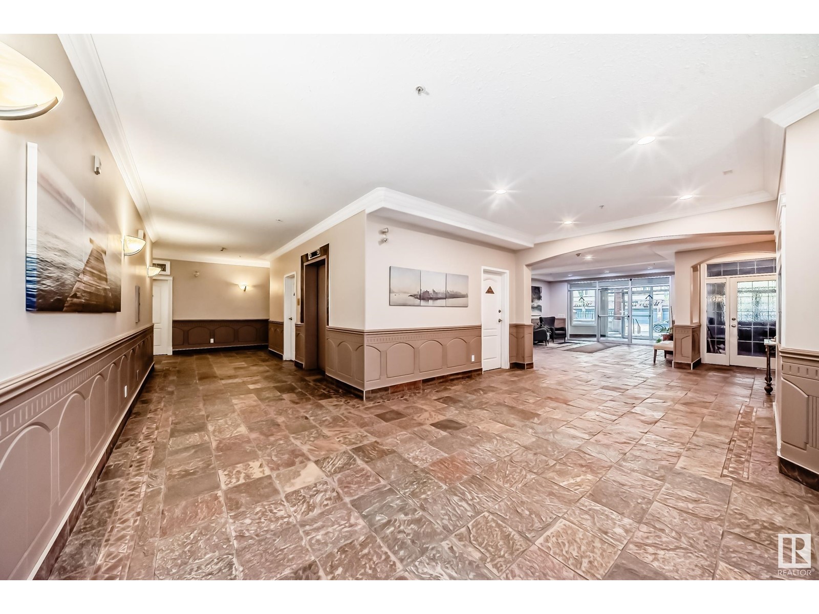 #105 10178 117 St Nw, Edmonton, Alberta  T5K 2X9 - Photo 36 - E4439360