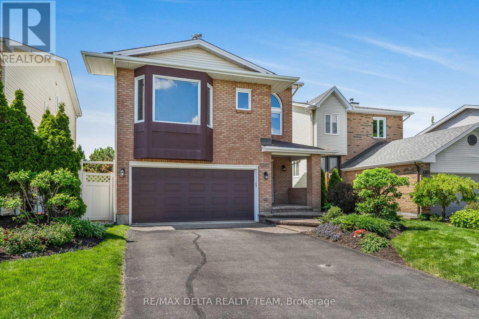 1387 Norview Crescent, Ottawa, Ontario  K4A 1Y3 - Photo 2 - X12183576
