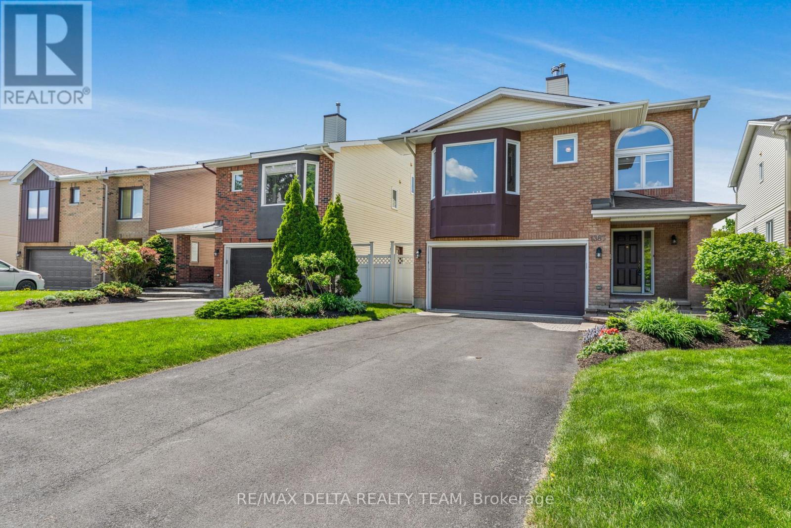 1387 Norview Crescent, Ottawa, Ontario  K4A 1Y3 - Photo 3 - X12183576