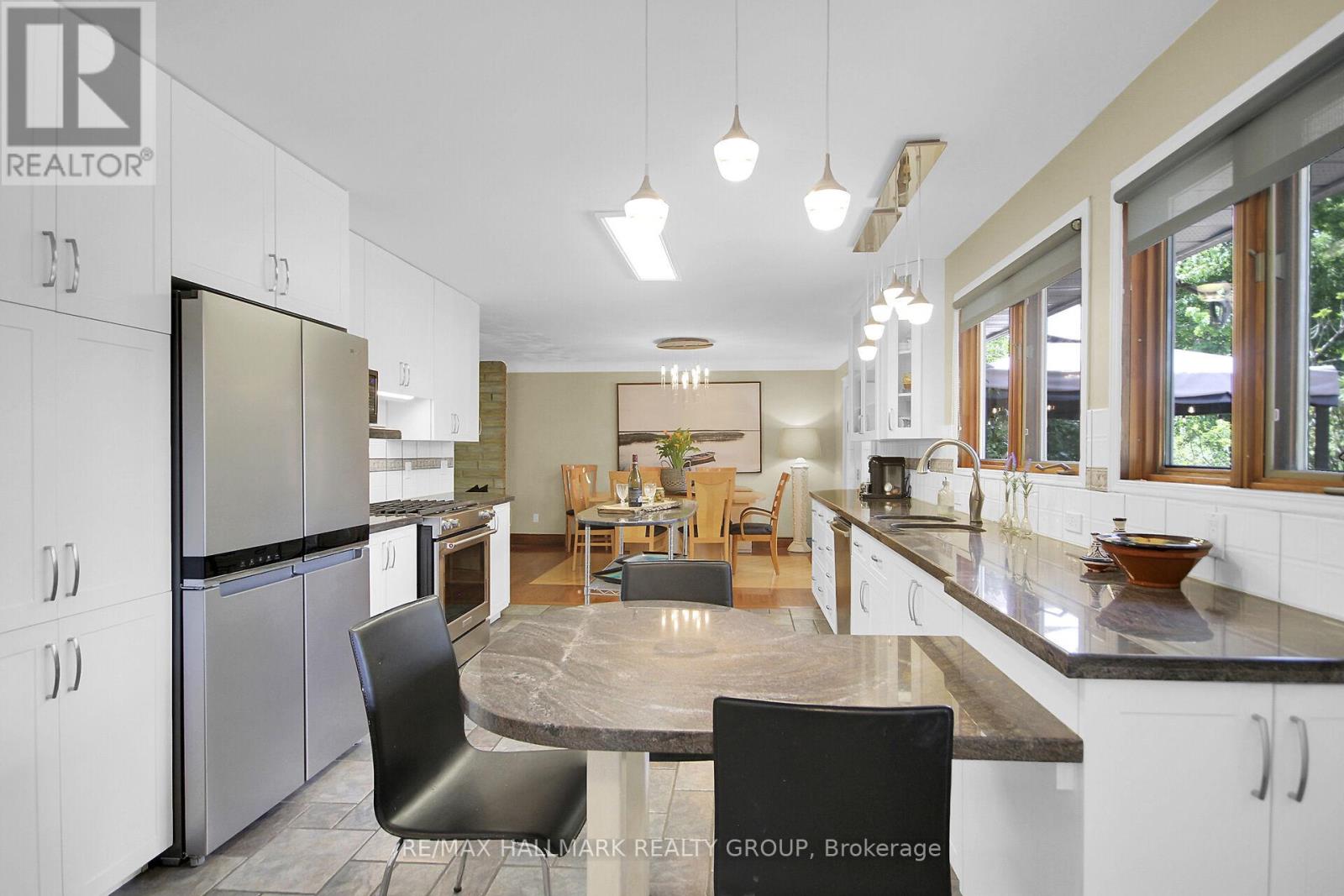 27 Savuto Way, Ottawa, Ontario  K2G 2S9 - Photo 15 - X12183588