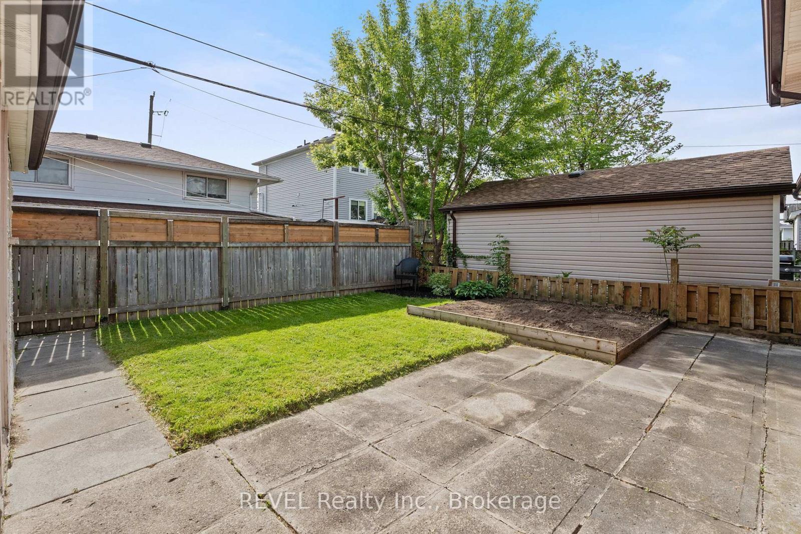 62 St. George Street, St. Catharines, Ontario  L2M 5P6 - Photo 2 - X12183538