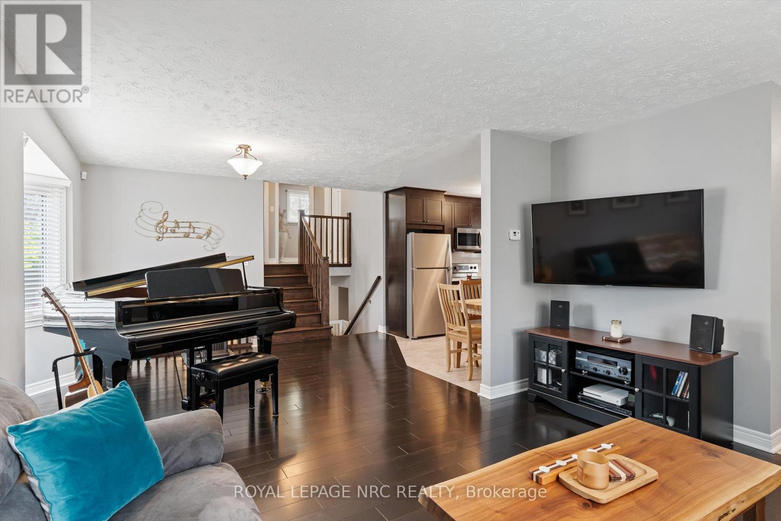 6237 Delta Drive, Niagara Falls (West Wood), Ontario  L2H 2H5 - Photo 6 - X12183548