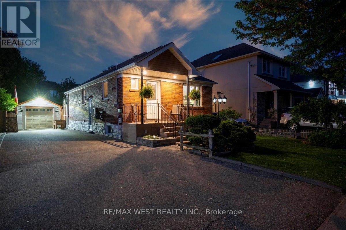 197 Gamma Street, Toronto, Ontario  M8W 4G6 - Photo 2 - W12176449
