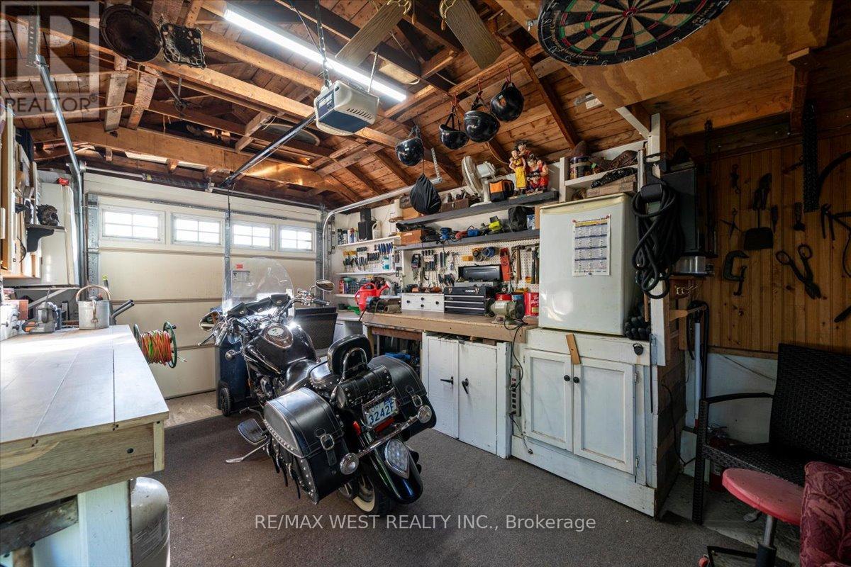 197 Gamma Street, Toronto, Ontario  M8W 4G6 - Photo 24 - W12176449