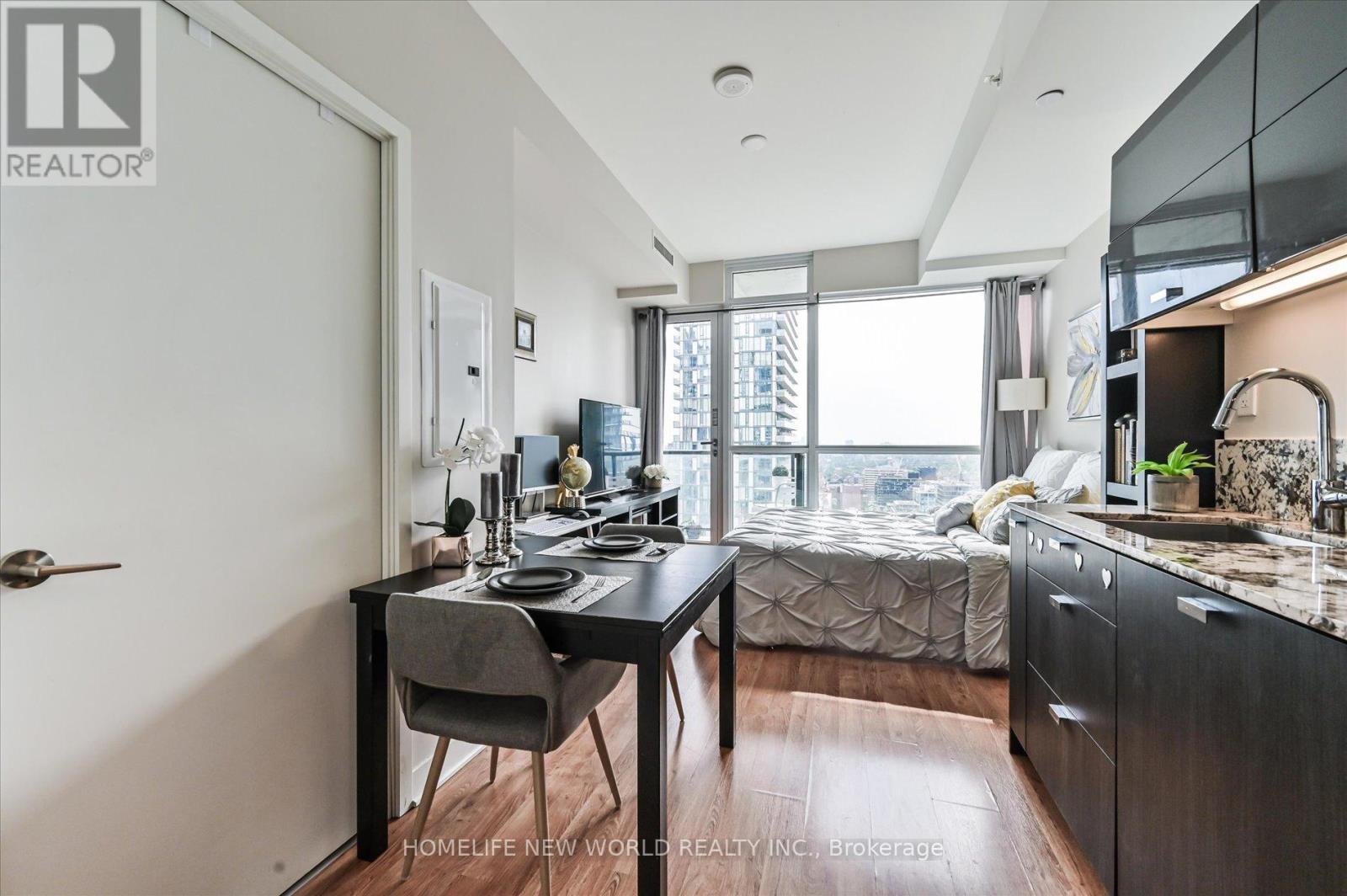 2903 - 290 Adelaide Street W, Toronto, Ontario  M5V 1P6 - Photo 11 - C12183512