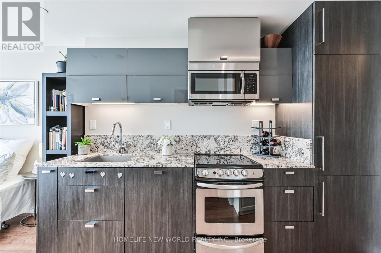 2903 - 290 Adelaide Street W, Toronto, Ontario  M5V 1P6 - Photo 15 - C12183512
