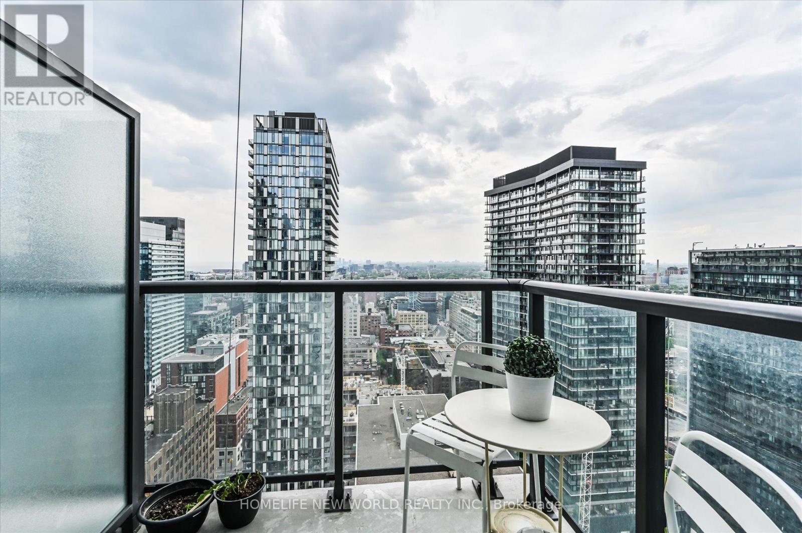 2903 - 290 Adelaide Street W, Toronto, Ontario  M5V 1P6 - Photo 17 - C12183512