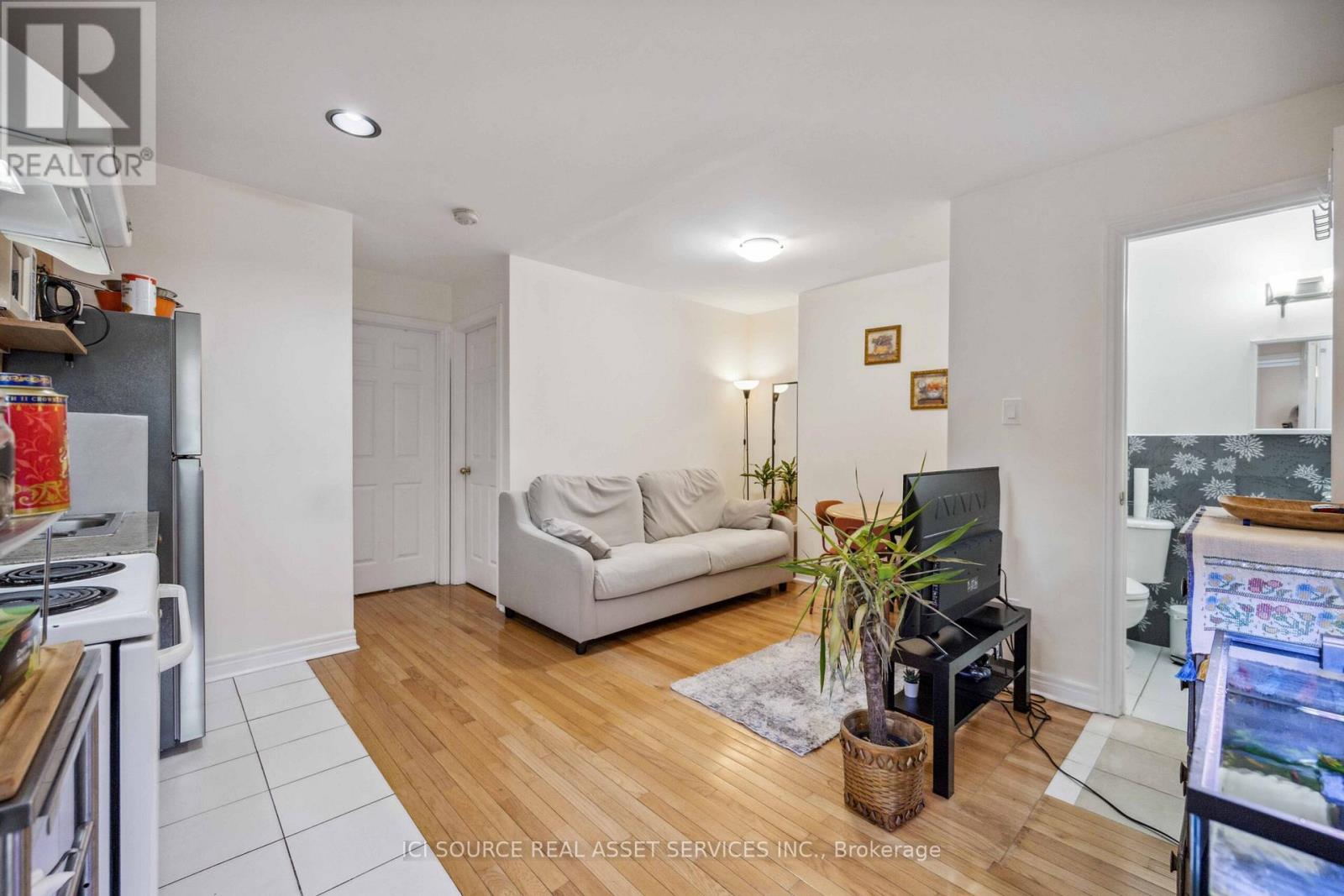 2nd Floor - 2 Waring Court, Toronto, Ontario  M2N 4G7 - Photo 8 - C12183586