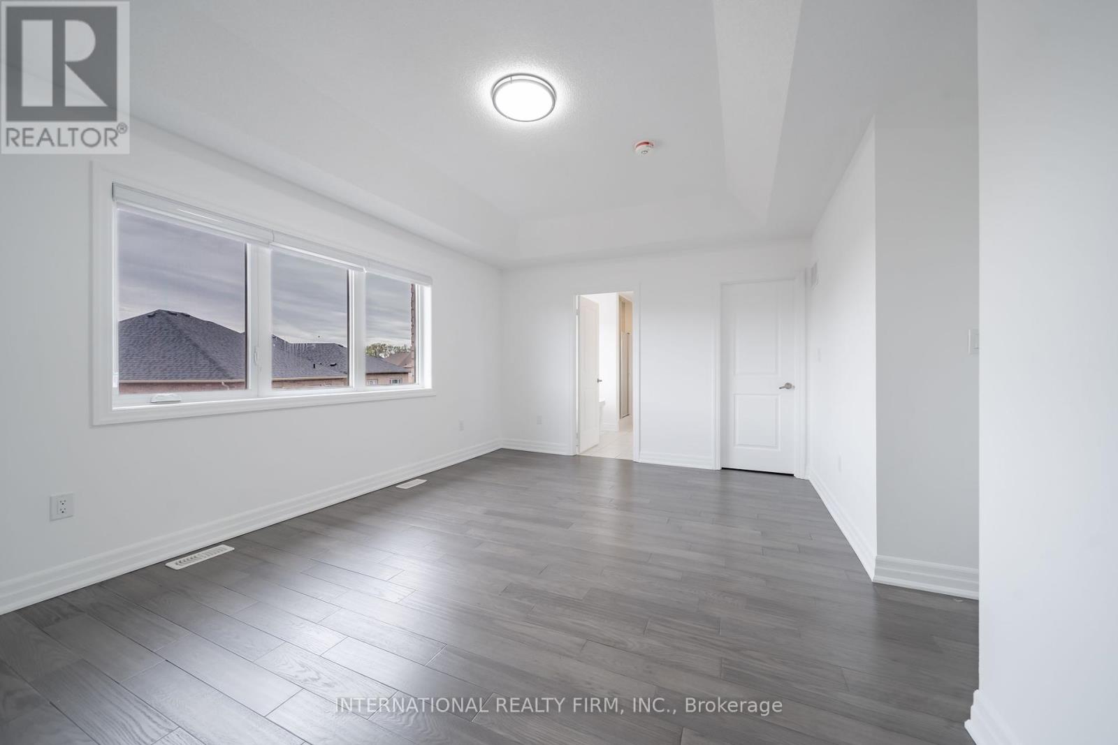 22 Lockton Street, Whitby, Ontario  L1P 0E1 - Photo 11 - E12183594