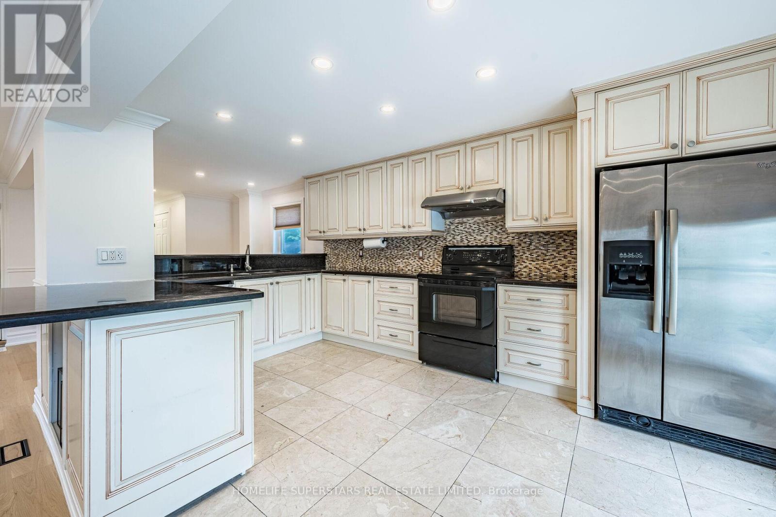76 Moray Avenue, Richmond Hill, Ontario  L4E 3E2 - Photo 10 - N12183536