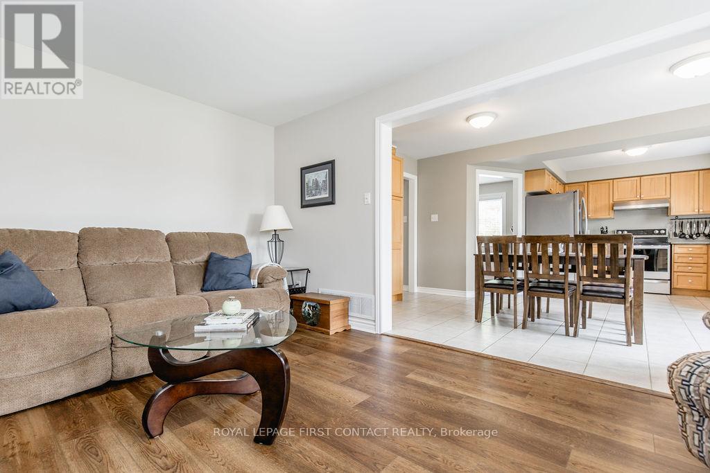 87 Stollar Boulevard, Barrie (Little Lake), Ontario  L4M 6N3 - Photo 15 - S12183559