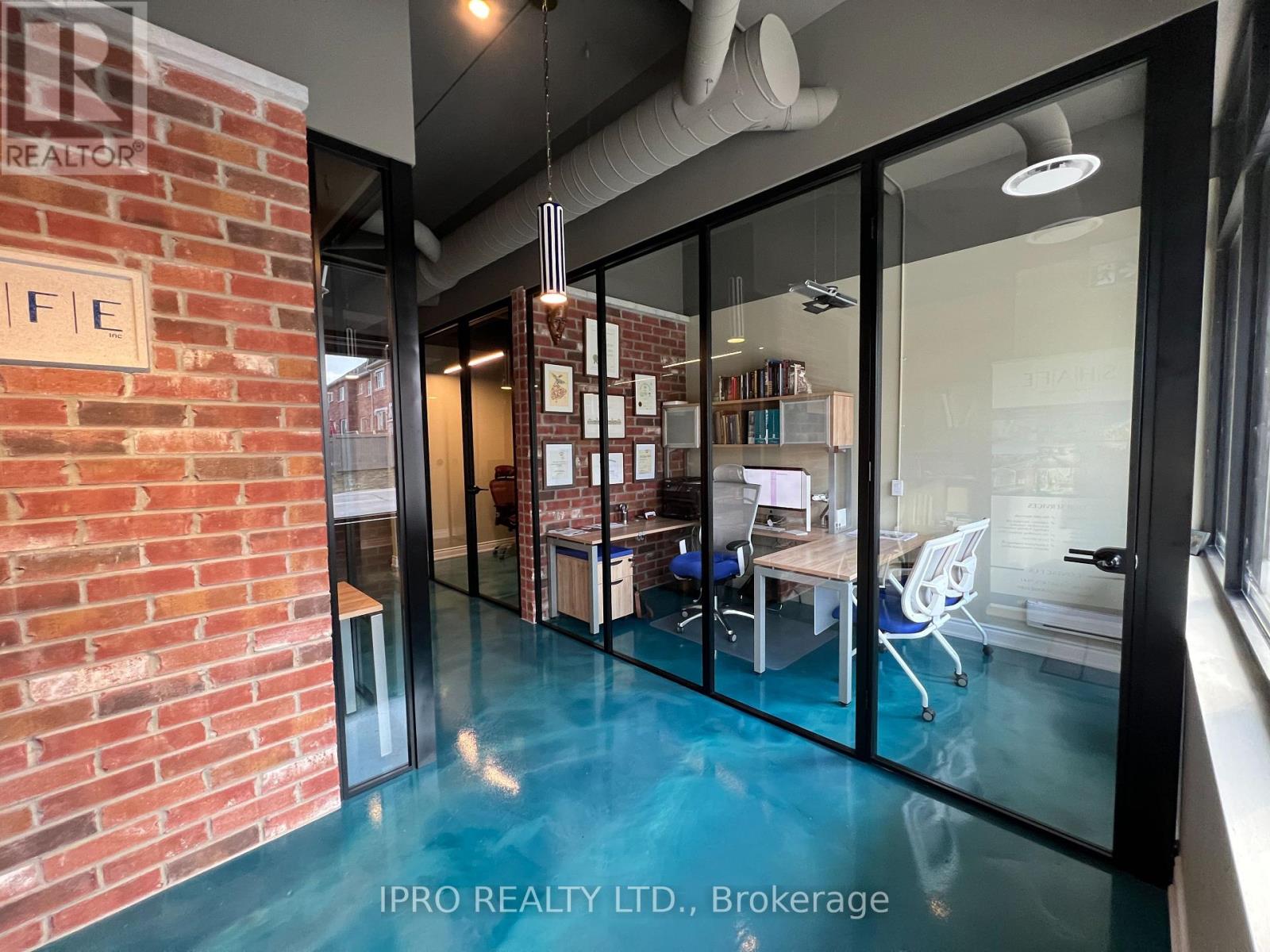 126 Burnhamthorpe Road E, Oakville, Ontario  L6H 0X9 - Photo 10 - W12183509