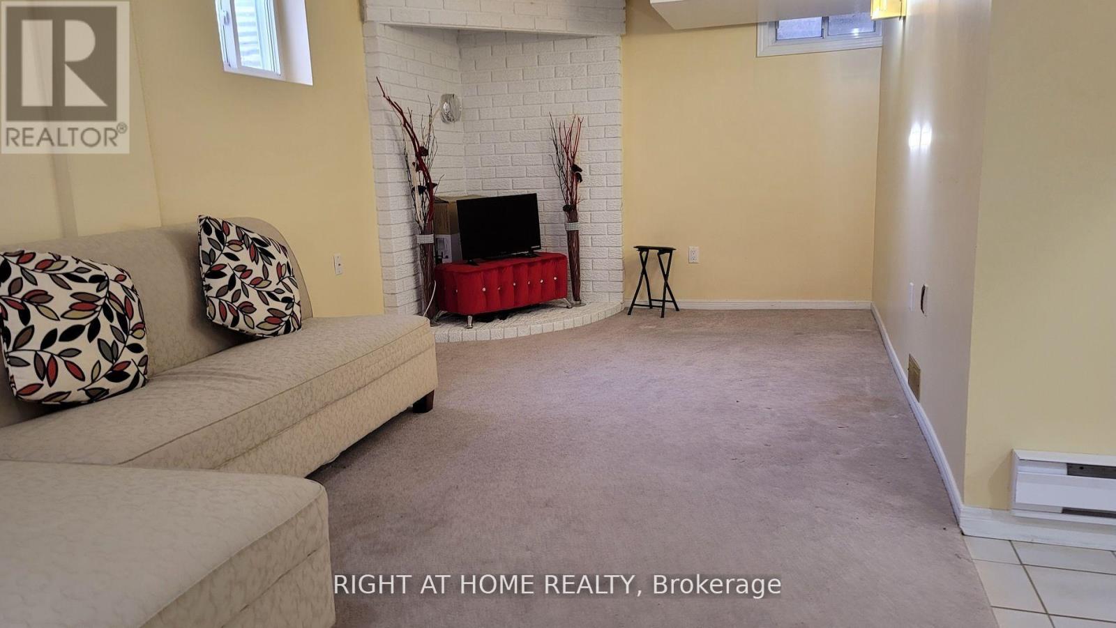 5194 Guildwood Way, Mississauga, Ontario  L5R 2T3 - Photo 24 - W12183510