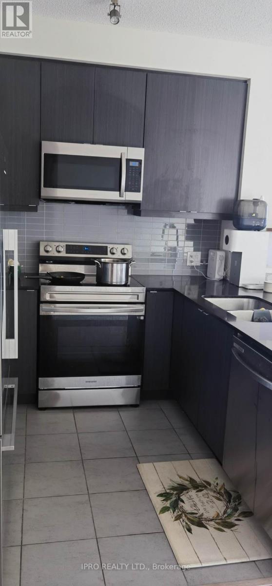 50 Thomas Riley Road, Toronto, Ontario  M9B 0C5 - Photo 7 - W12183520