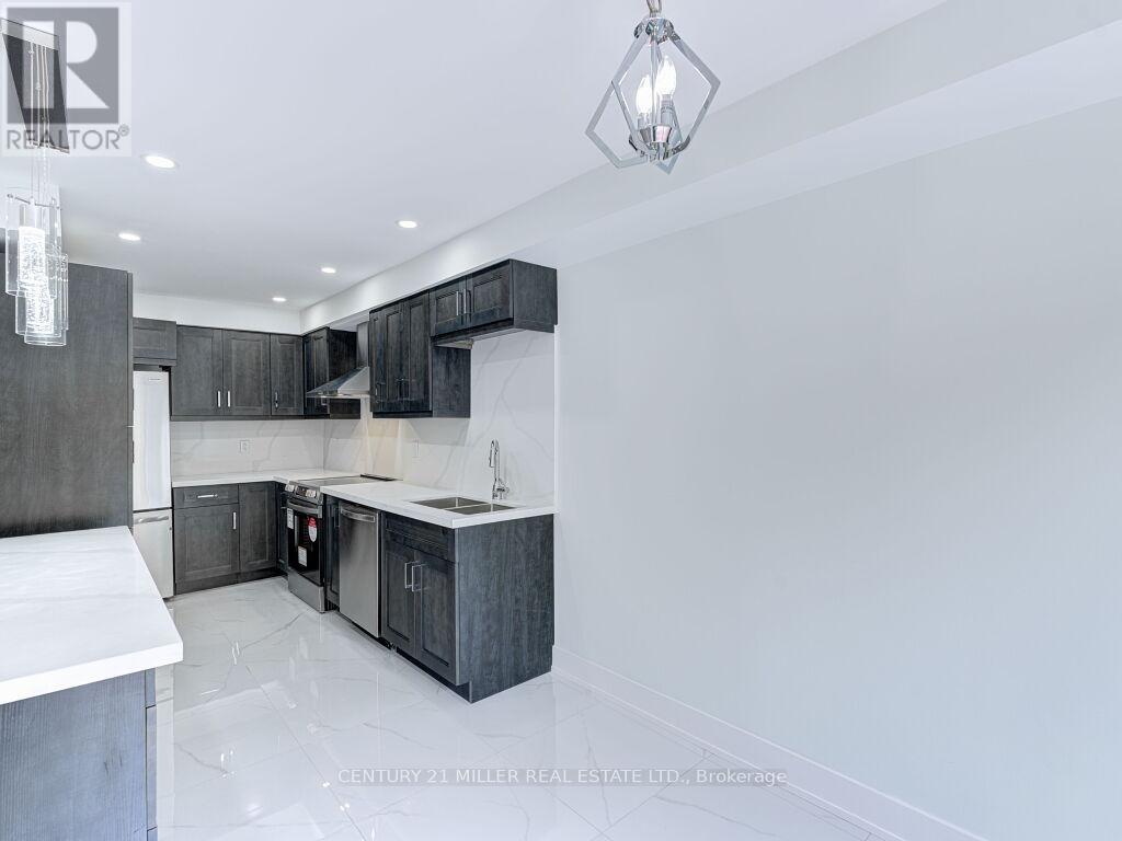 373 Ravineview Way, Oakville, Ontario  L6H 6S5 - Photo 14 - W12183549