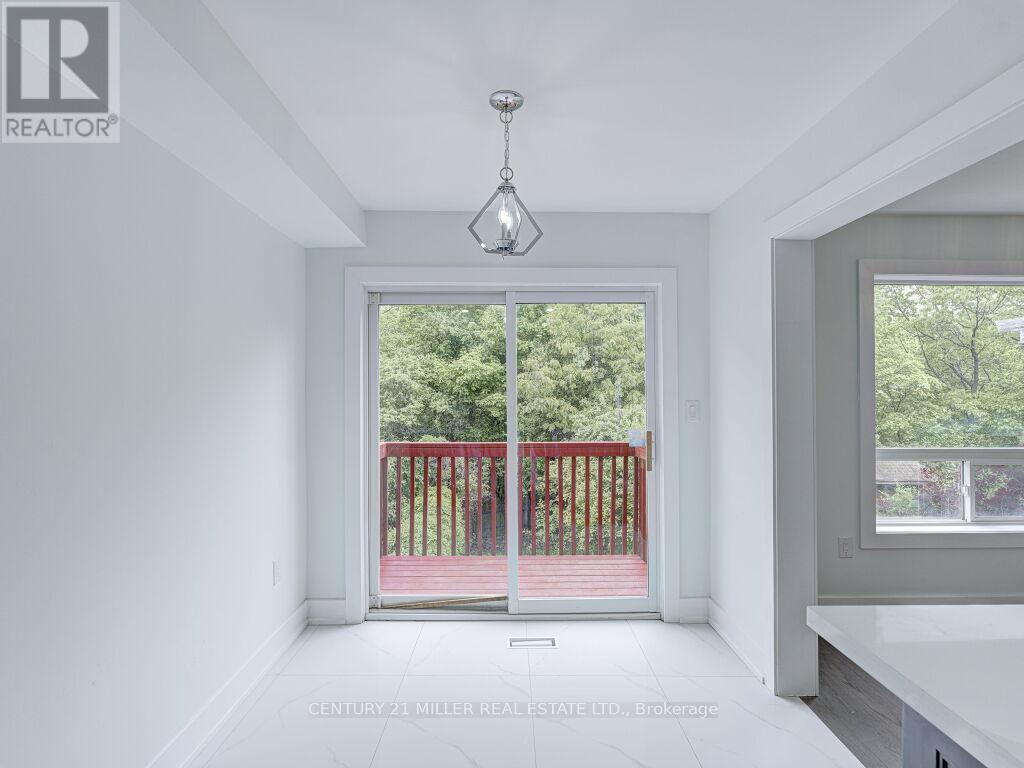 373 Ravineview Way, Oakville, Ontario  L6H 6S5 - Photo 18 - W12183549