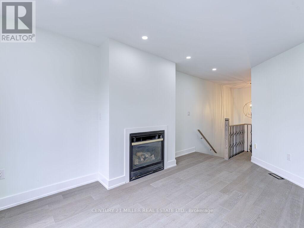 373 Ravineview Way, Oakville, Ontario  L6H 6S5 - Photo 23 - W12183549