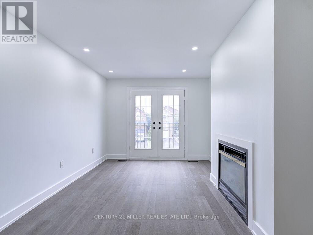 373 Ravineview Way, Oakville, Ontario  L6H 6S5 - Photo 24 - W12183549