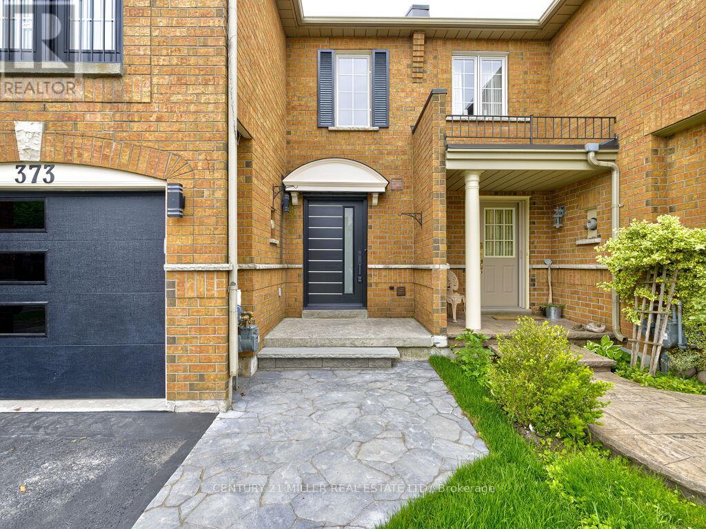 373 Ravineview Way, Oakville, Ontario  L6H 6S5 - Photo 3 - W12183549