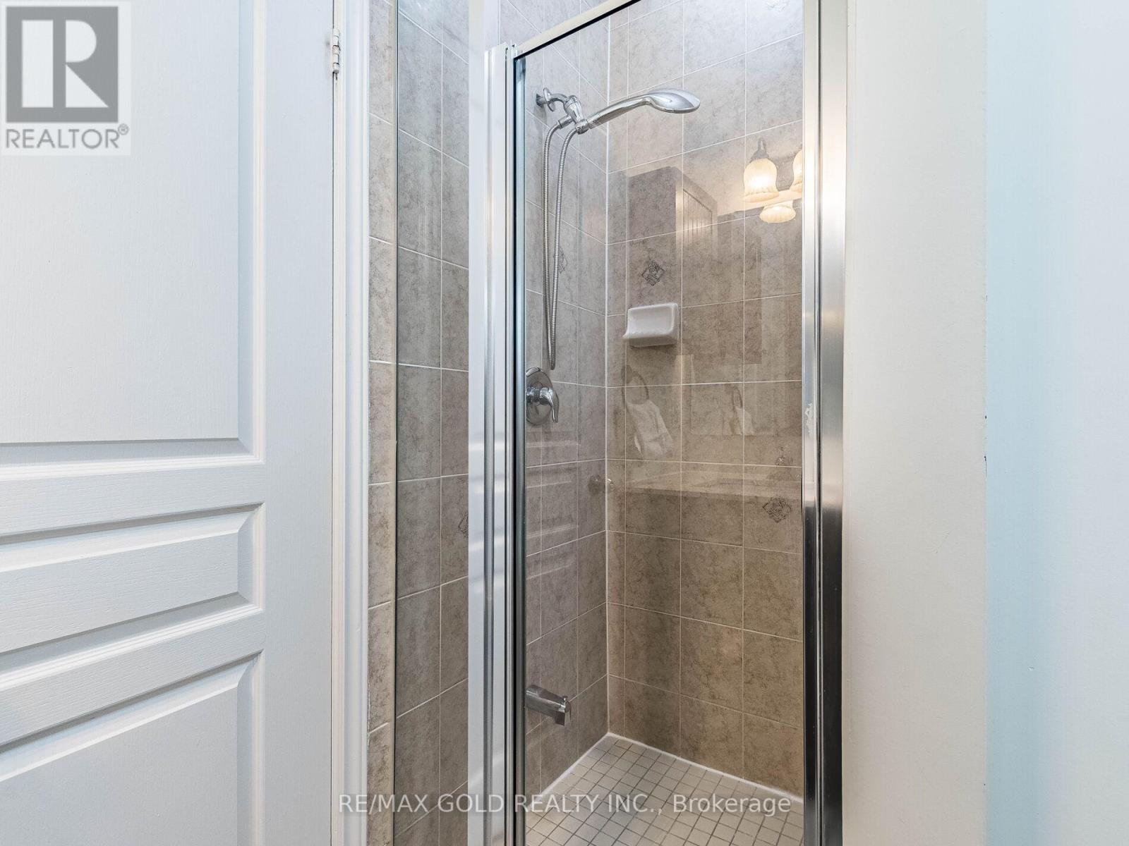 9 Kempenfelt Trail, Brampton, Ontario  L7A 0Z6 - Photo 22 - W12183557
