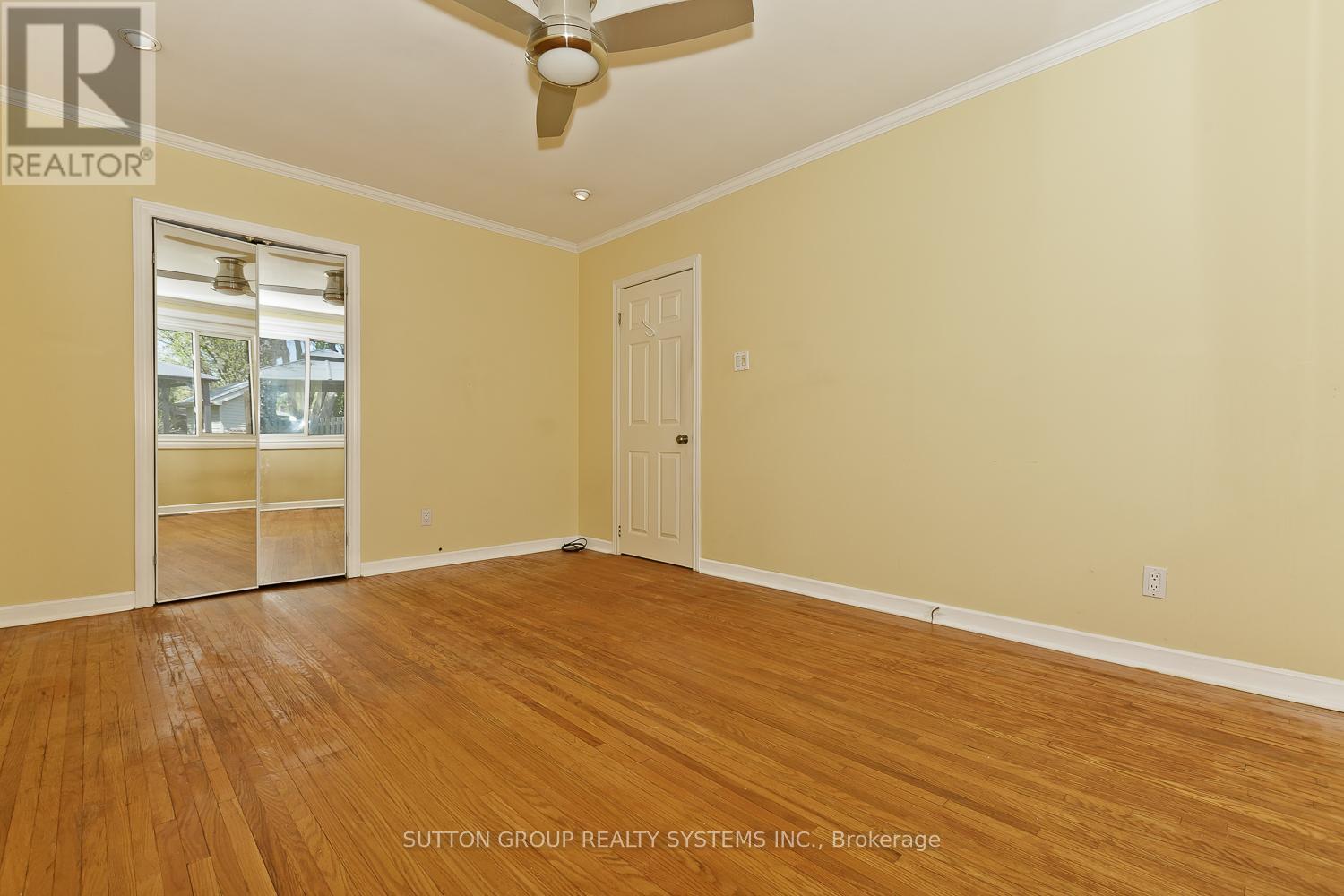 1899 Reiss Court, Mississauga, Ontario  L5J 3S2 - Photo 11 - W12183580