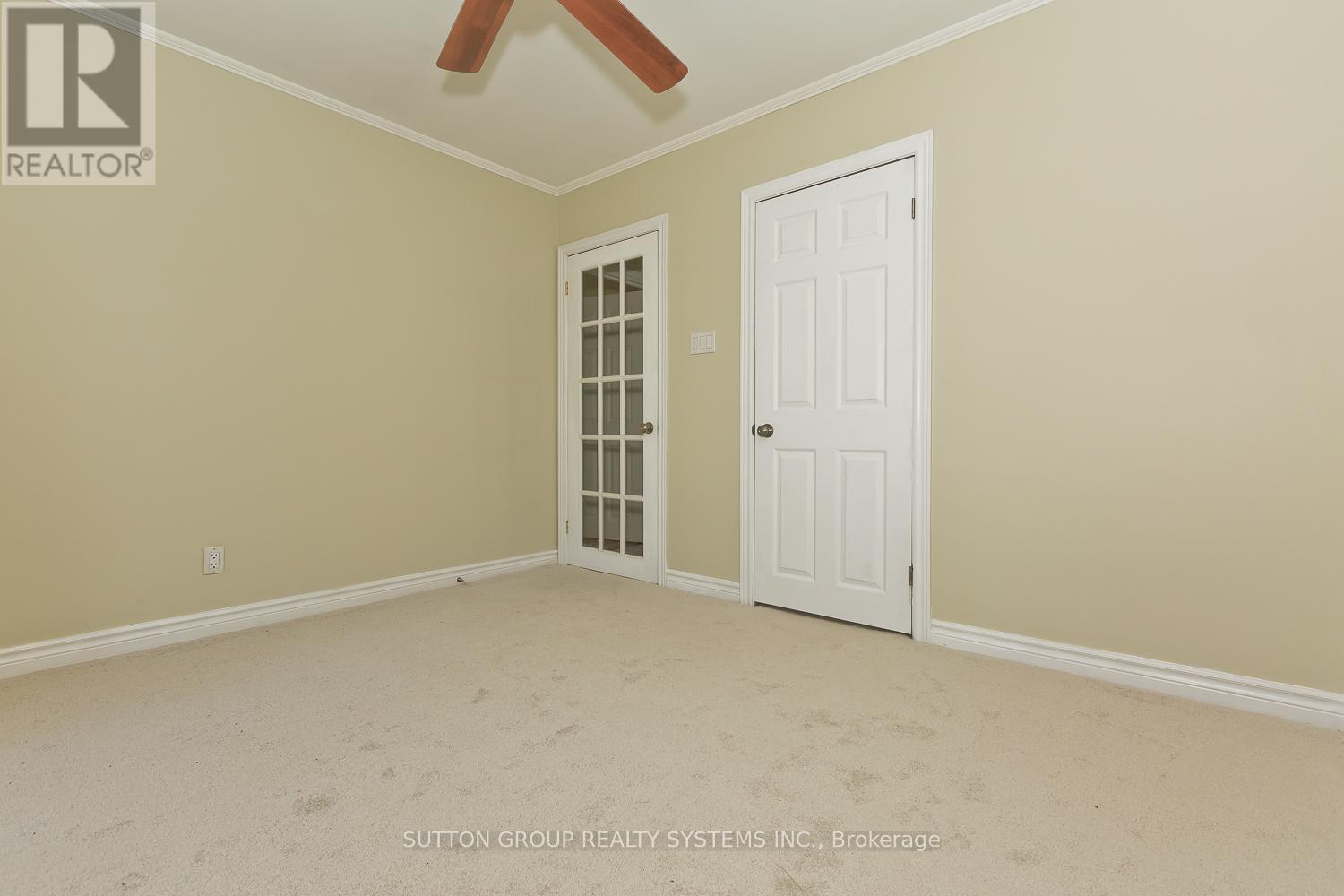 1899 Reiss Court, Mississauga, Ontario  L5J 3S2 - Photo 14 - W12183580