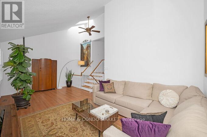 74 Rosebud Avenue, Brampton (Downtown Brampton), Ontario  L6X 2W5 - Photo 18 - W12183582