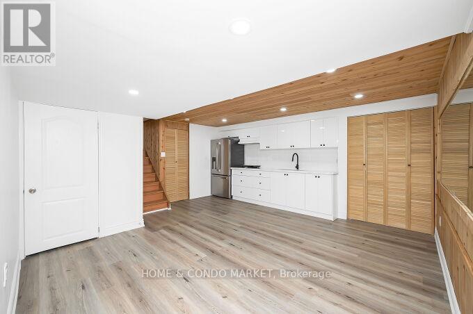 74 Rosebud Avenue, Brampton (Downtown Brampton), Ontario  L6X 2W5 - Photo 34 - W12183582