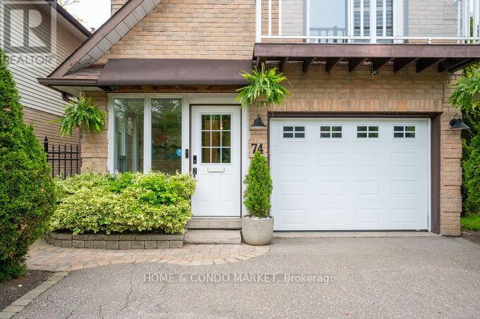 74 Rosebud Avenue, Brampton, Ontario  L6X 2W5 - Photo 4 - W12183582