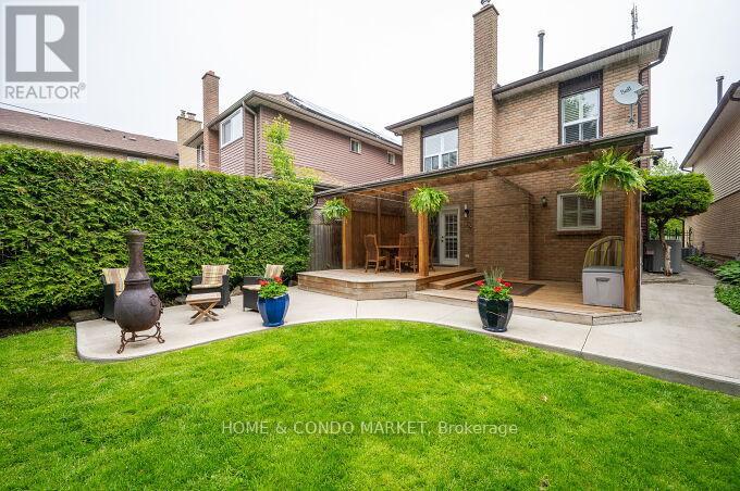 74 Rosebud Avenue, Brampton (Downtown Brampton), Ontario  L6X 2W5 - Photo 44 - W12183582