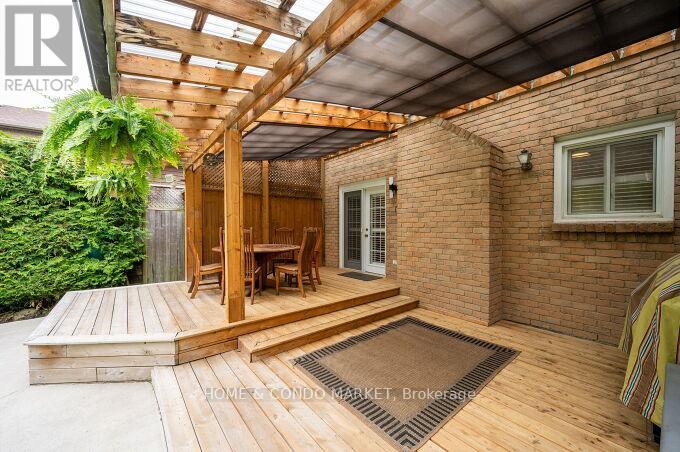 74 Rosebud Avenue, Brampton (Downtown Brampton), Ontario  L6X 2W5 - Photo 45 - W12183582