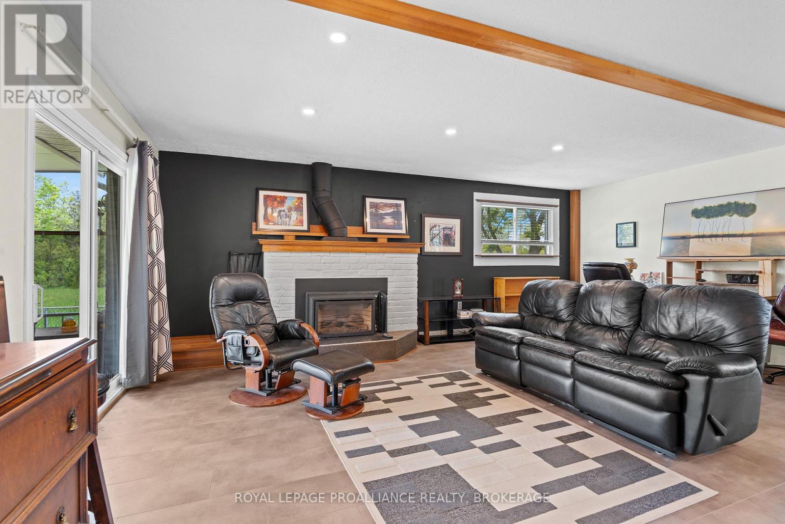 2069 Cole Hill Road, Kingston (City North Of 401), Ontario  K0H 1S0 - Photo 9 - X12183619
