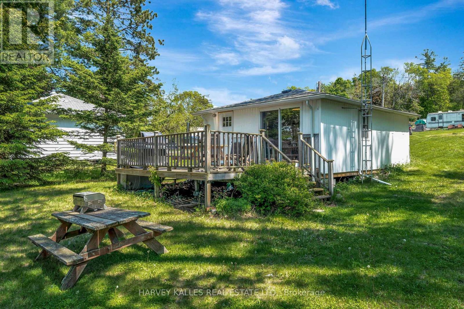 101 Treasure Cove Lane, Prince Edward County, Ontario  K0K 2T0 - Photo 3 - X12183631