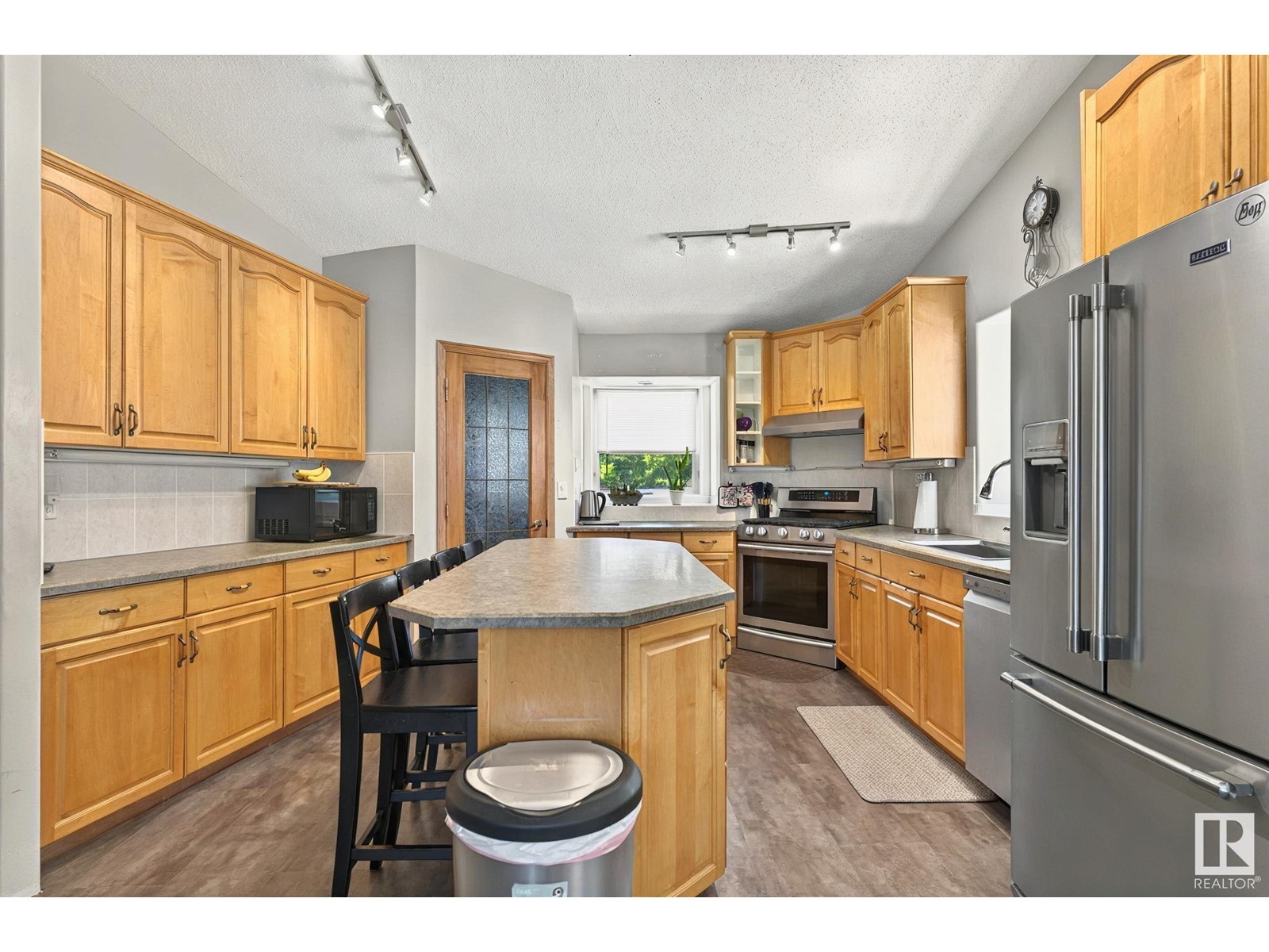 Property at 22 52212 RGE ROAD 274 image 5