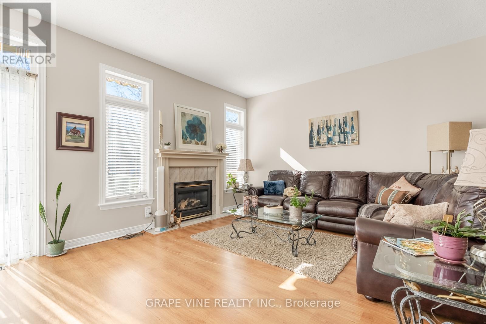 60 Sable Run Drive, Ottawa, Ontario  K2S 1W7 - Photo 11 - X12183627