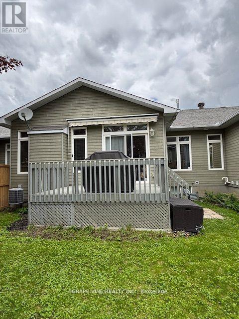60 Sable Run Drive, Ottawa, Ontario  K2S 1W7 - Photo 31 - X12183627