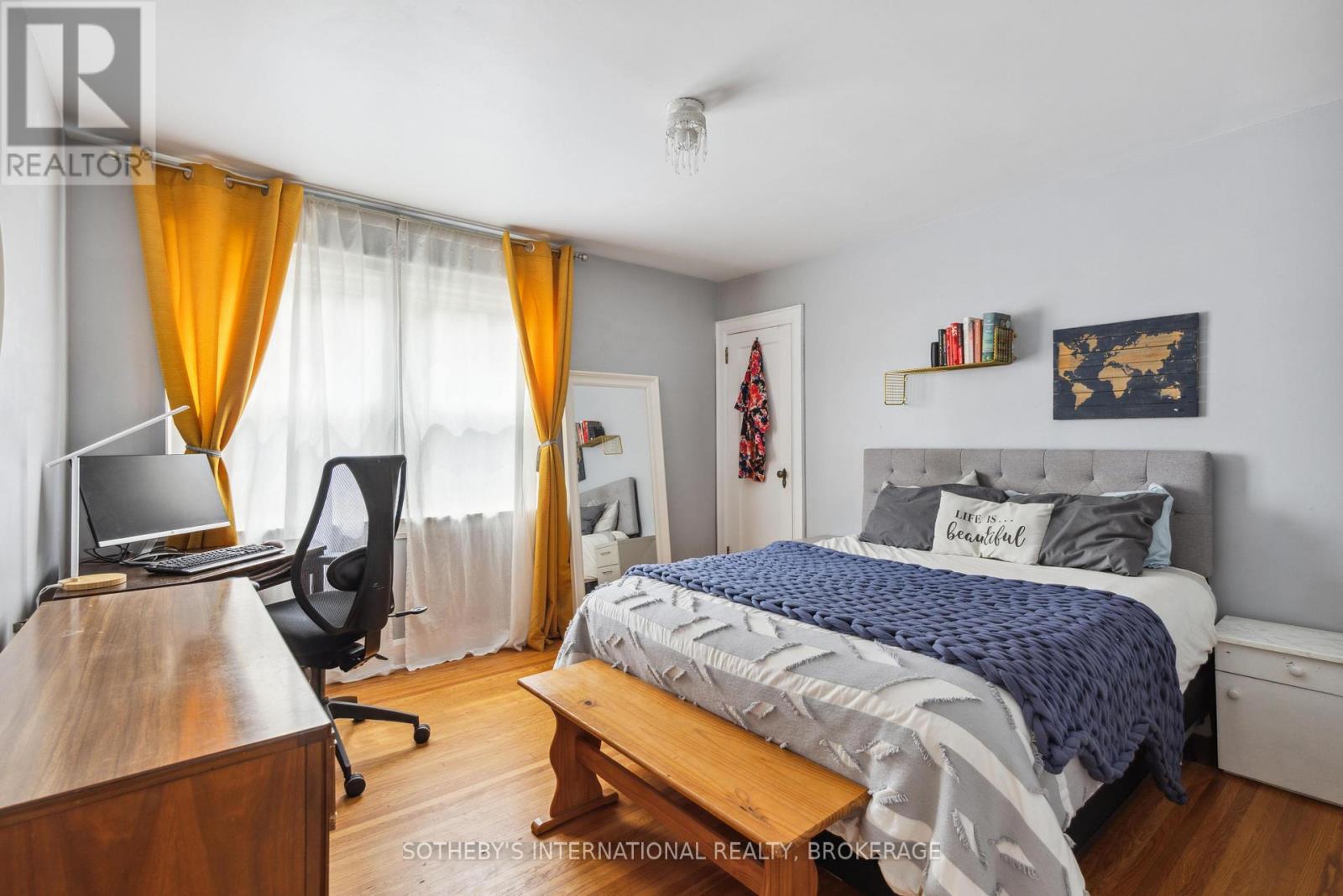16 Thairs Avenue, St. Catharines (Downtown), Ontario  L2R 6P1 - Photo 22 - X12183616