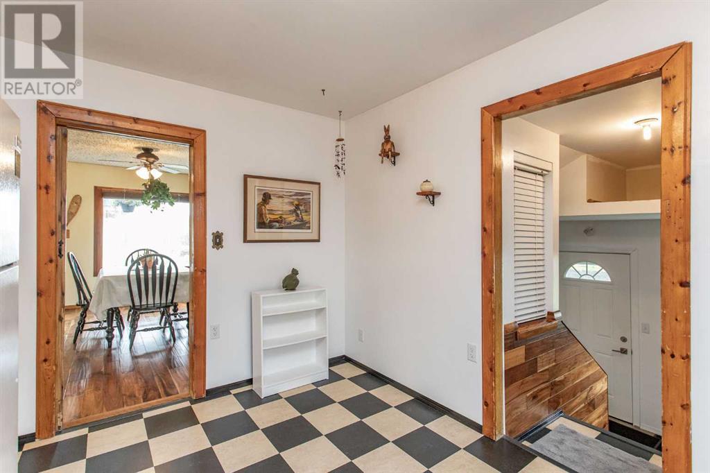 Property at 5617 58A Avenue image 5