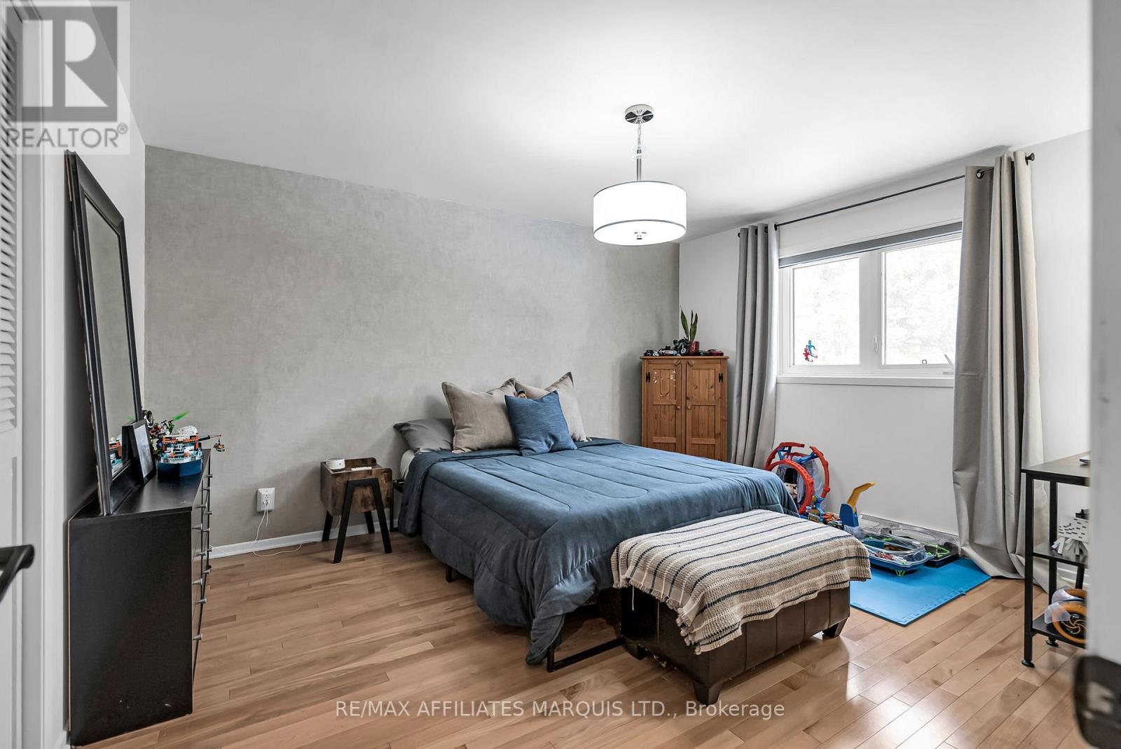 1949 Belvedere Crescent, Cornwall, Ontario  K6H 6L9 - Photo 17 - X12183602