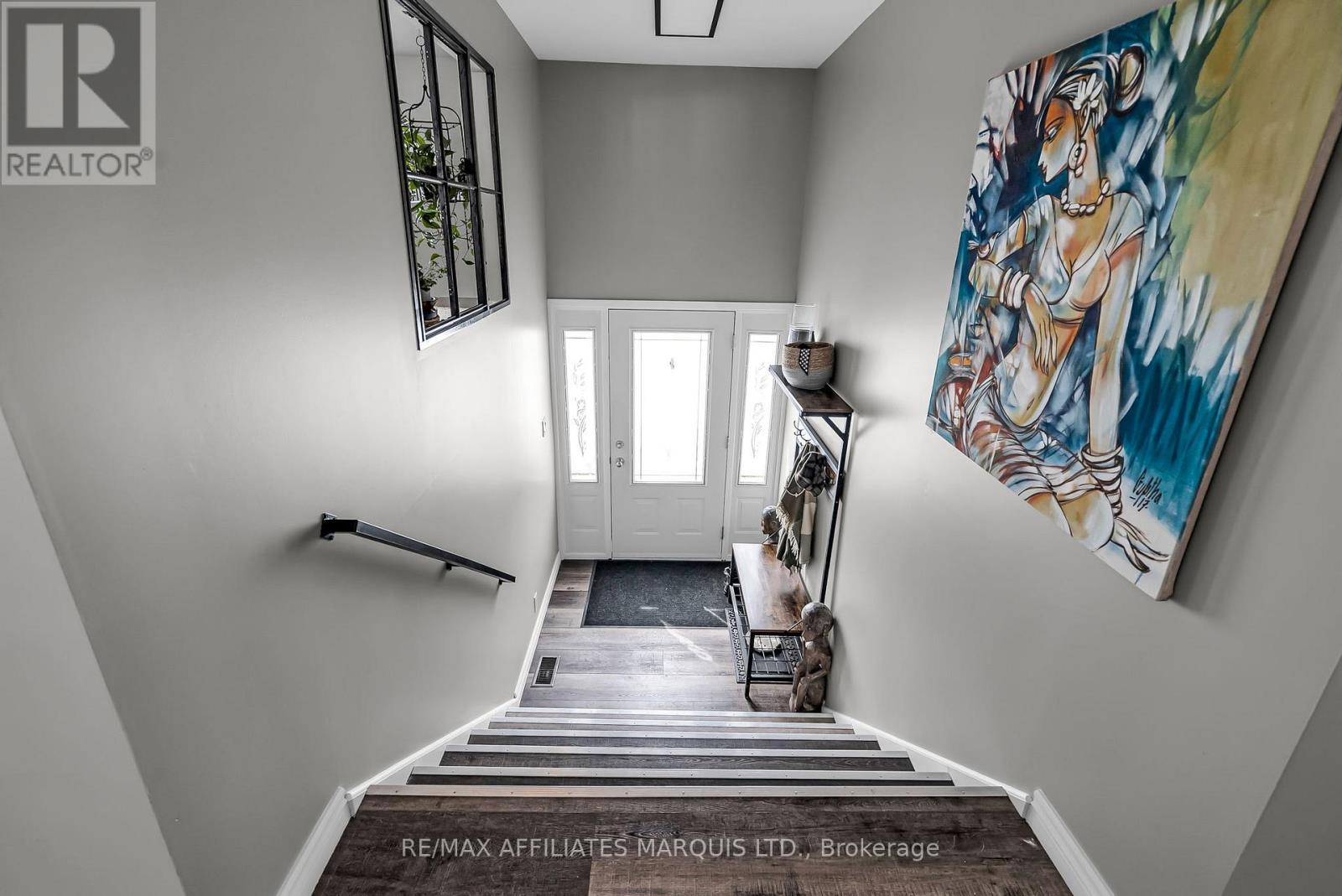 Property at 1949 BELVEDERE CRESCENT image 3