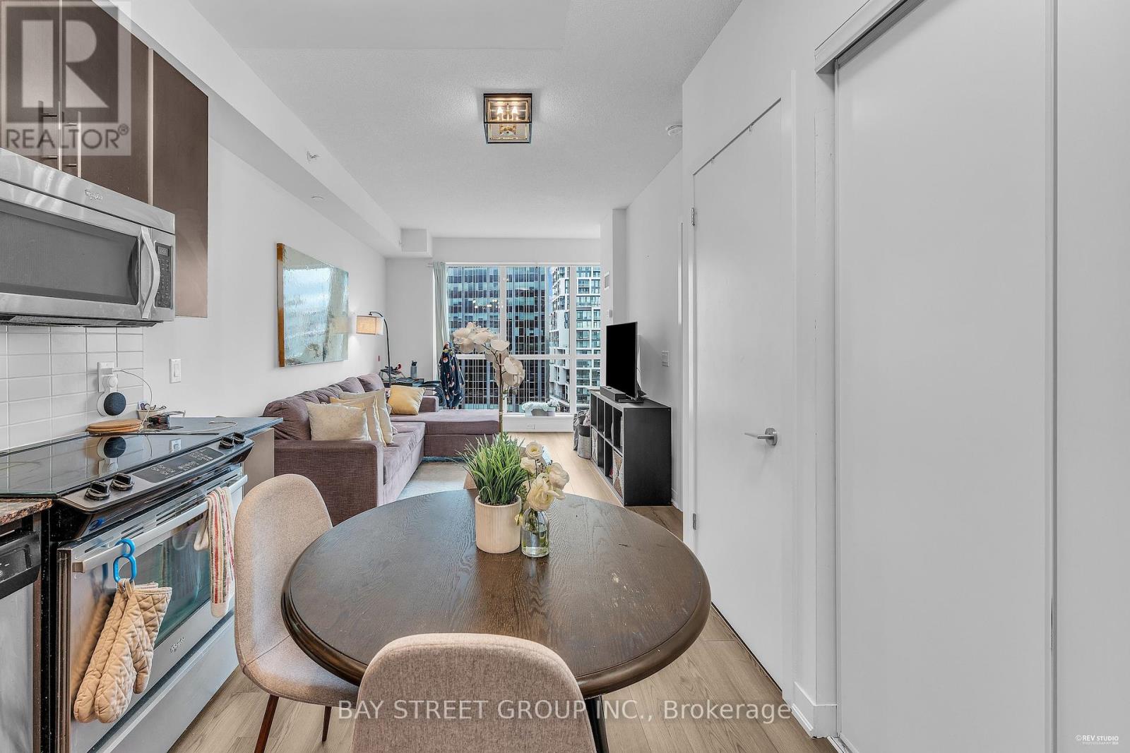 1201 - 60 Berwick Avenue, Toronto, Ontario  M5P 0A3 - Photo 4 - C12183630