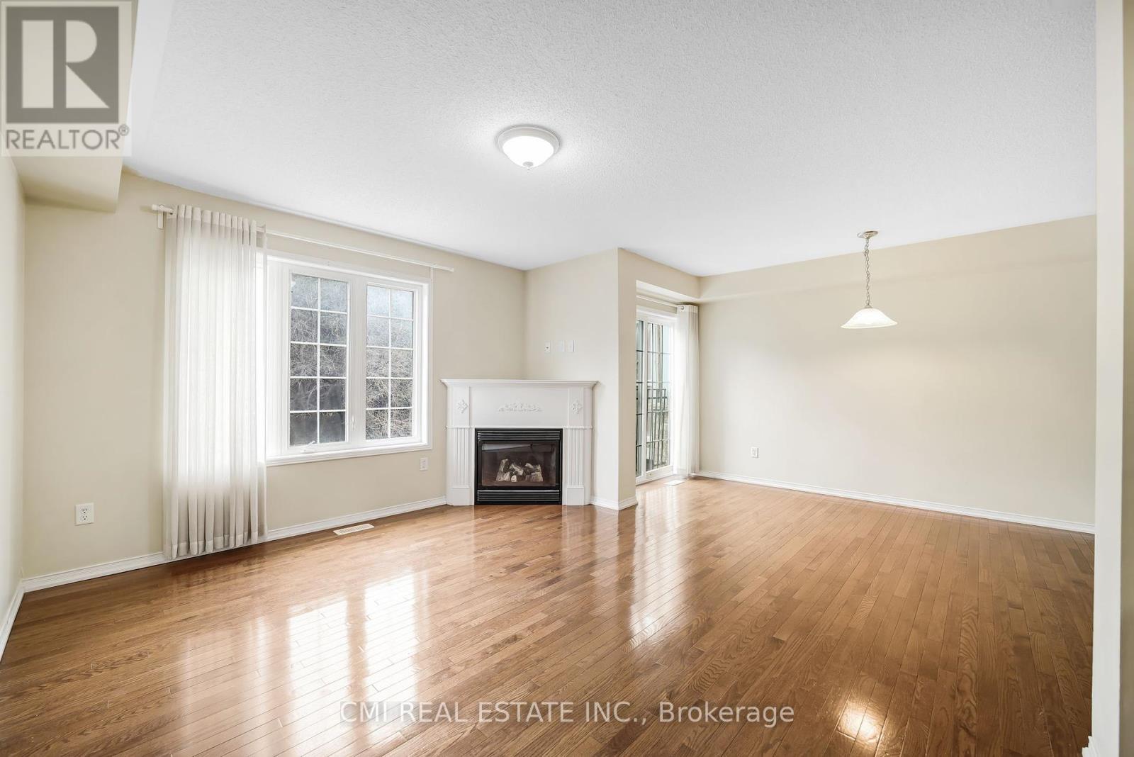 9 Tempo Way, Whitby, Ontario  L1M 1B3 - Photo 5 - E12183610