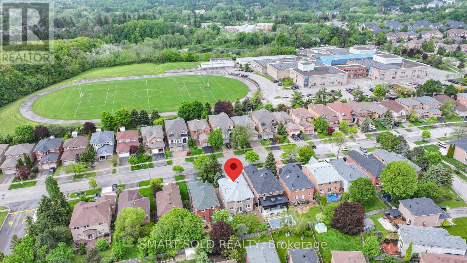 141 Larratt Lane, Richmond Hill, Ontario  L4C 0E6 - Photo 2 - N12183600
