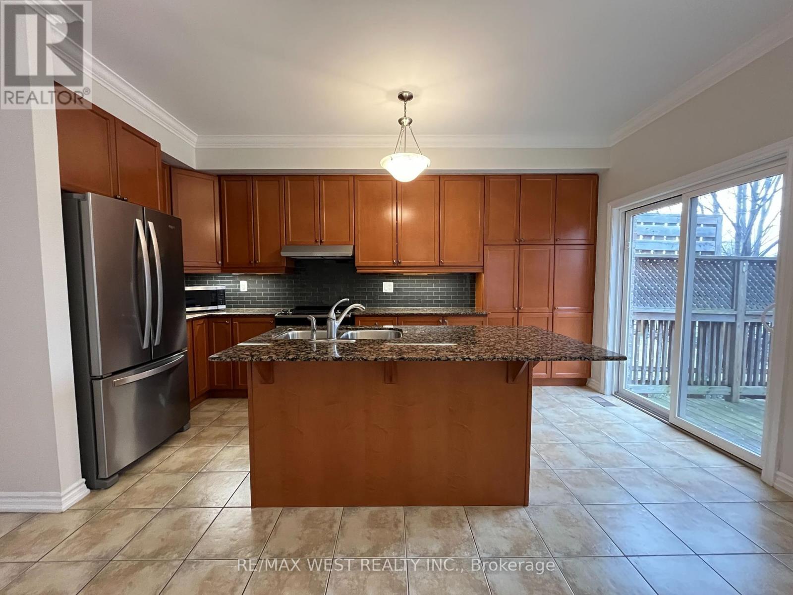 45 - 3038 Haines Road, Mississauga, Ontario  L4Y 0C8 - Photo 10 - W12037398