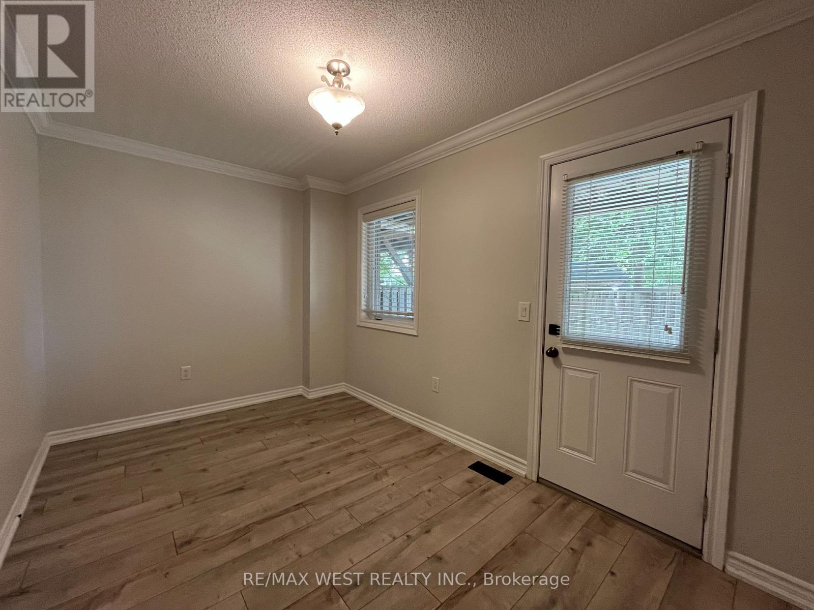 45 - 3038 Haines Road, Mississauga, Ontario  L4Y 0C8 - Photo 3 - W12037398