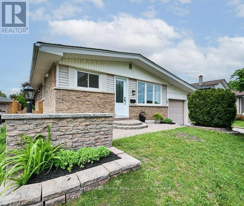 86 IROQUOIS AVENUE, Oshawa, Ontario